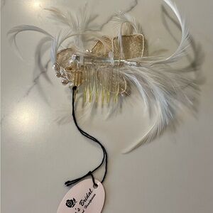 Feather Hair Comb with Pearls